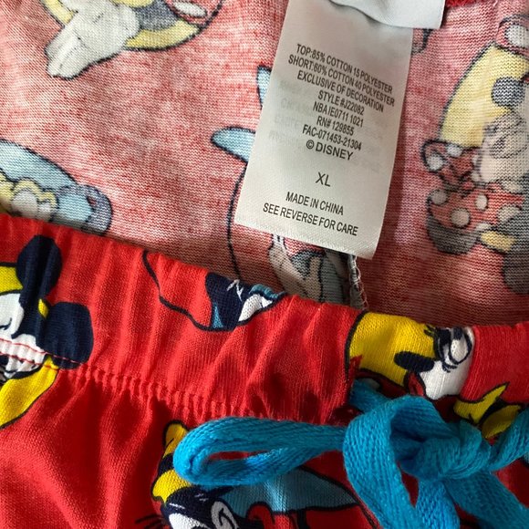 Disney MICKEY & FRIENDS  Terry Sweatshirt  and Shorts Set XL - Picture 12 of 12